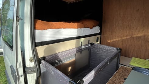 Philip – Our compact camper from 2006 (free km)