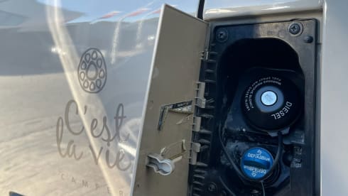 Vogelvlucht – 2p Fiat bus uit 2021