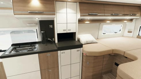 Carthago Malibu 640 LE Coupé First Class Two Rooms - Year 2024
