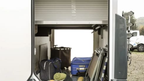 Douglas – 4 berth Roller Team semi-integrated from 2025