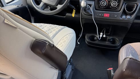  Camper LEVEL SYSTEM automatically levels