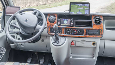 4p Dethleffs semi-integrated from 2006