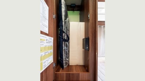 Dymond Camper – 6 berth Fiat 
