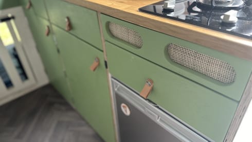 Reggie – Beautiful Family Campervan - Kids Bunks - Adults Double - Off Grid – Heater