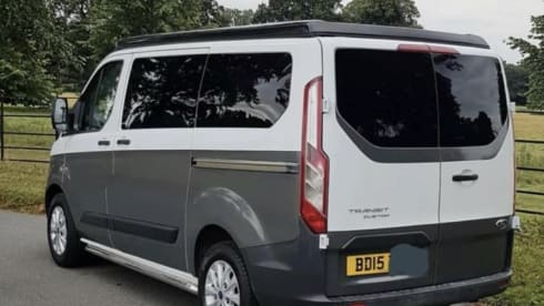 Tommy – 4 berth Ford Transit Custom pop top  campervan 