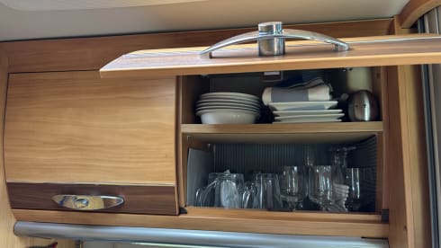 2p Adria Mobil semi-integrated uit 2010