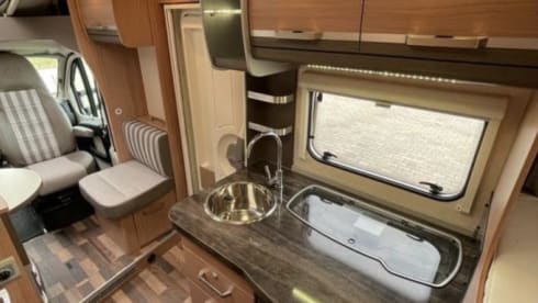De Dennenappel – Beautiful Knaus motorhome 2013