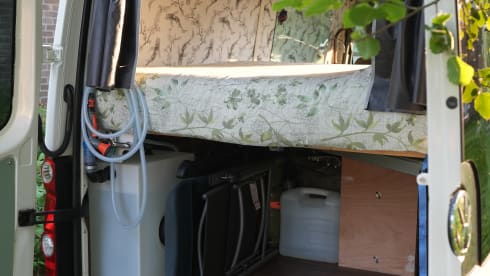 Horizon – Adventurous off-grid campervan, solar power, Nespresso (winter-proof)