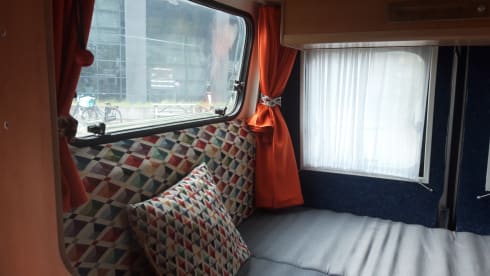 Compact fine Pössl bus factory construction with shower