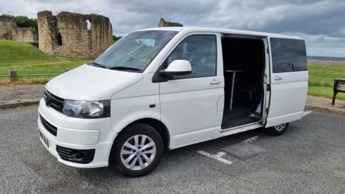 Volkswagen T5 Campervan 