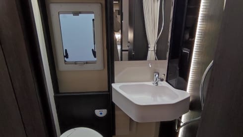 Fully equipped Mobilhome (2022) - Roller Team 284TL - 5 pers.