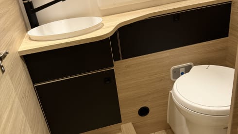 Challenger 380 – 4p Challenger teilintegriert ab 2025