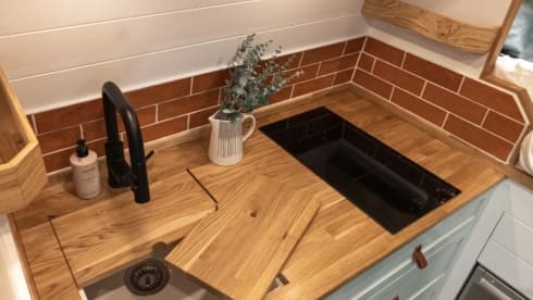 CamperHan  – CamperHan! 2020 VW Crafter, auto, newly converted 4 berth with pop top 