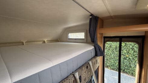 Echte gezinscamper – 6p Hymer alcove from 2000