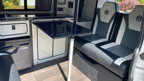 Fin – 4 berth 2020 Volkswagen T6.1 campervan with pop top 