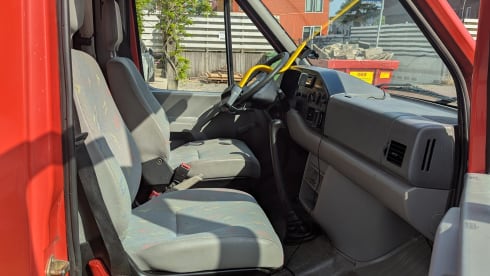 Norbert – 2p Volkswagen bus from 2004