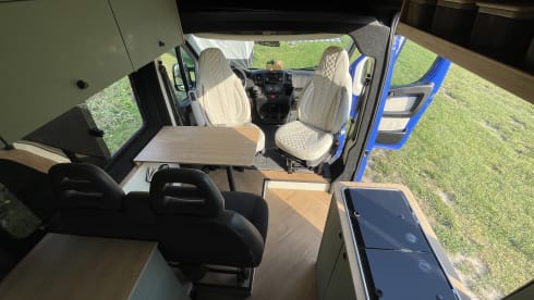 3p Peugeot bus from 2016