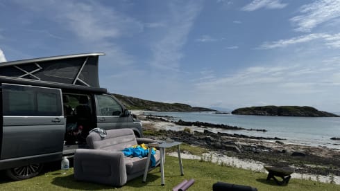 Ivan – 4 berth Volkswagen campervan from 2020