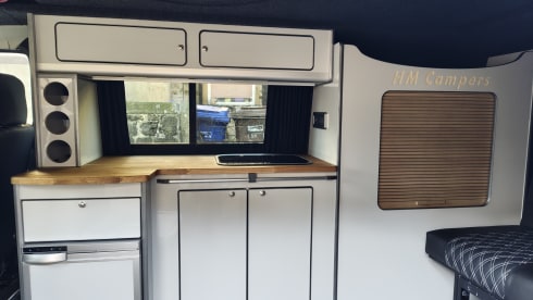 Link  – Head turning 4 berth Volkswagen T4