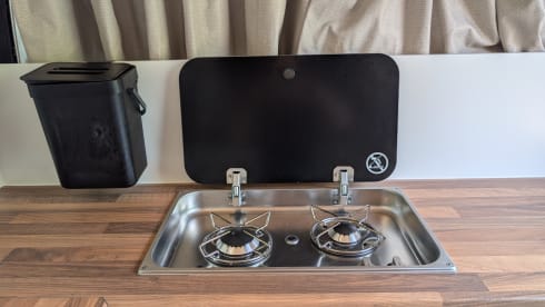 Betsie – Camping-car Euro6 avec un joli lit