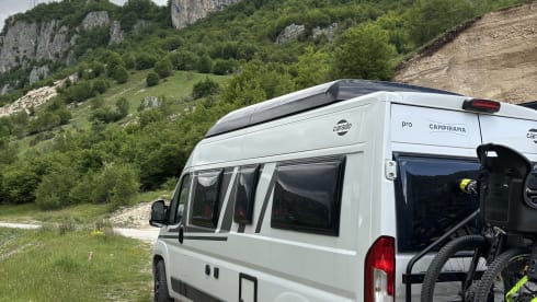 4p Carado bus uit 2023