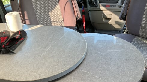 McLouis-Nische für 6 Personen aus dem Jahr 2011