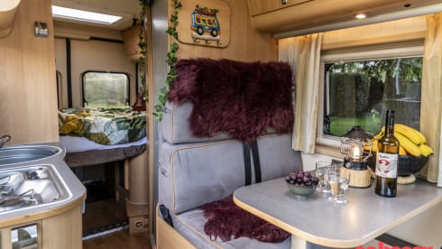 Hygge – Atmospheric camper bus for a fun adventure