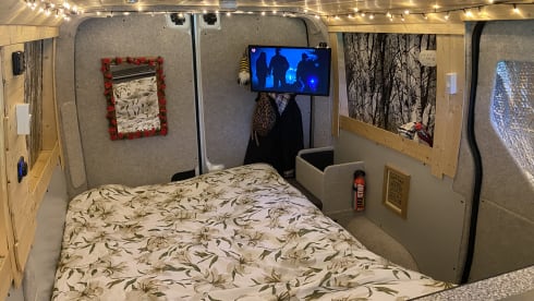 Red – Camper Renault Master 2.5 del 2017 *con smart TV, riscaldamento, WC ecc.*