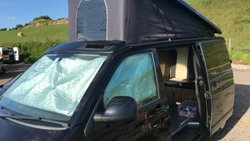 VW T5 Campervan for Hire (LWB, Solar Panel, Diesel Heater)