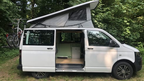 4p Volkswagen bus from 2014