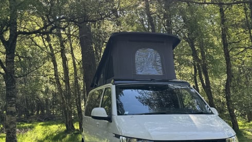 Camella – 4 Berth Volkswagon Transporter T6.1 (Inclusive of Insurance)
