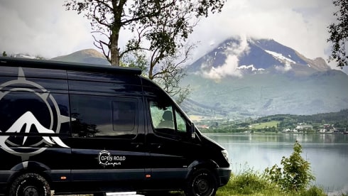 Mercedes Open Road adventure –     ADVENTURE BUSCAMPER automatic EXTRA LONG BED 165hp 