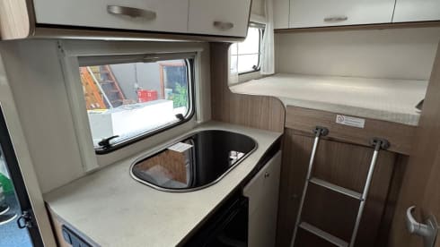 2-seater Citroën semi-integrated from 2022