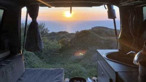 Fiat campervan uit 2010 met 2 slaapplaatsen - slaap waar je maar wilt!
