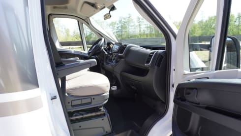 De Nomadex – 5p McLouis semi-integrated uit 2024