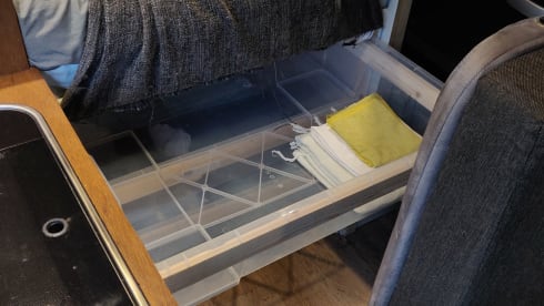 De Reizende Levensgenieter – Nice Fiat camper bus for 2-4 people