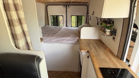 Rory the Relay – 3 berth Citroën campervan from 2017