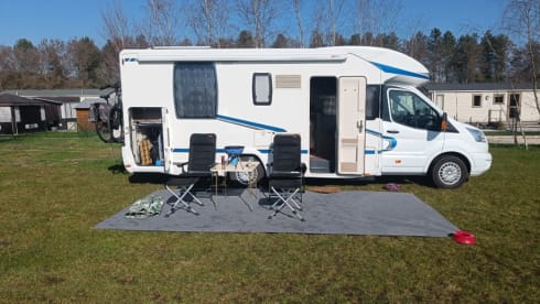 4p Chausson semi-integrated uit 2015