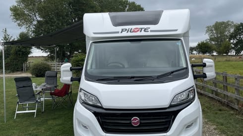 Pilote P710 Luxury 4 Berth • Otley Pickup • Explore Yorkshire Dales
