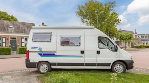 2p Peugeot campervan from 2003