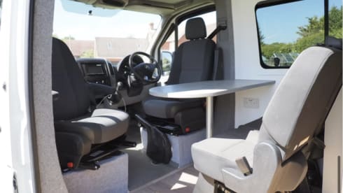 Brilliant family campervan - off-grid and campsite friendly 