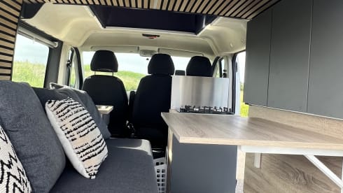 Baboon  – 2p Peugeot boxer camperbus 