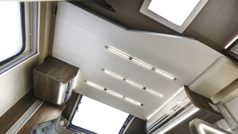 Skye – LUXURY Rollerteam T-Line 740 4 Berth Motorhome (AUTOMATIC)