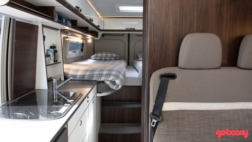 Recent Pössl 160 HP, 9-speed automatic, length beds, 2-person comfort.