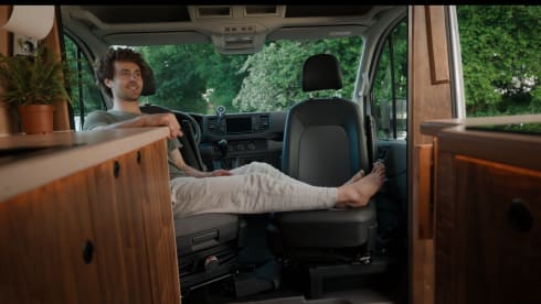 2-seater Volkswagen bus from 2018