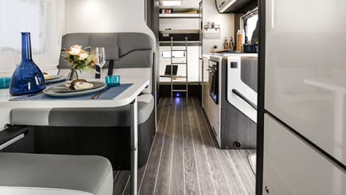 Rollerteam Zefiro 675 6 Berth Luxury Family Motorhome