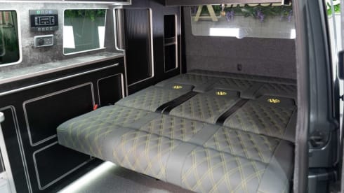 Grey VW – 4 berth Volkswagen Automatic 150bhp campervan from 2021-23