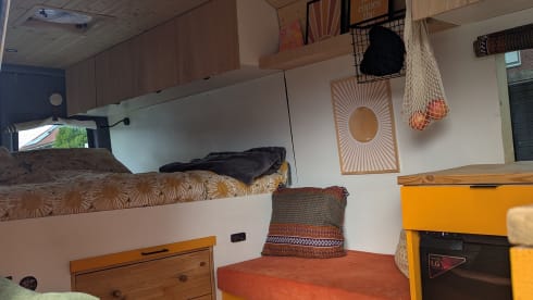 Norbert – 2p Volkswagen bus from 2004