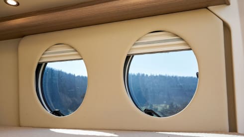 Bus camper Malibu 600 DB GT in perfect condition for 2 persons (Sdam)