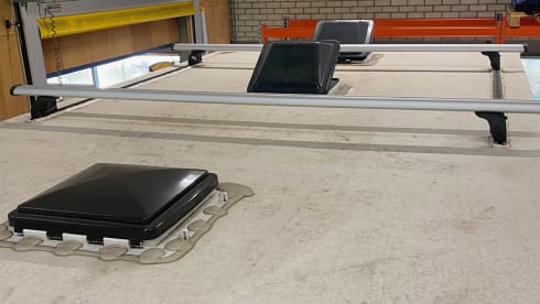 Real-Lite – Toyota Hilux (2025) with camper unit